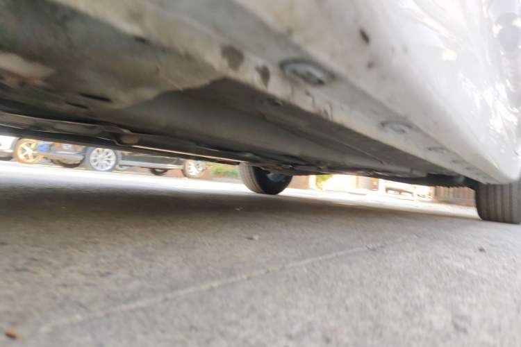 Used Roewe i5 2021 1.5L Manual Platinum Edition Chassis Front Left