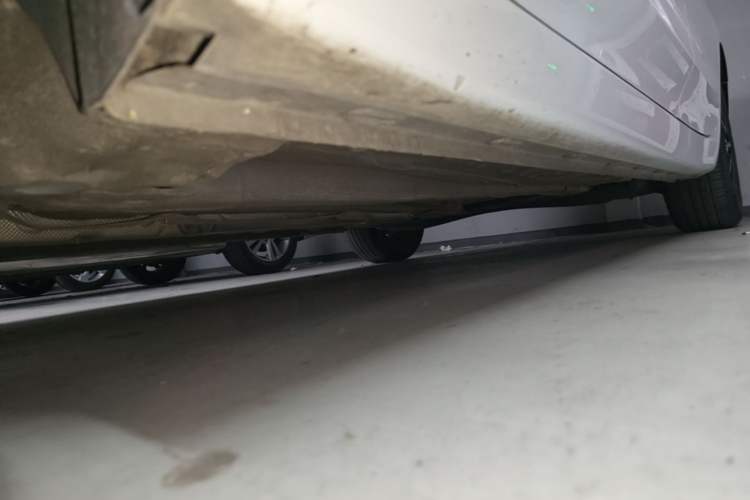 Used Roewe i5 2021 1.5L CVT Starry Edition Chassis Front Left