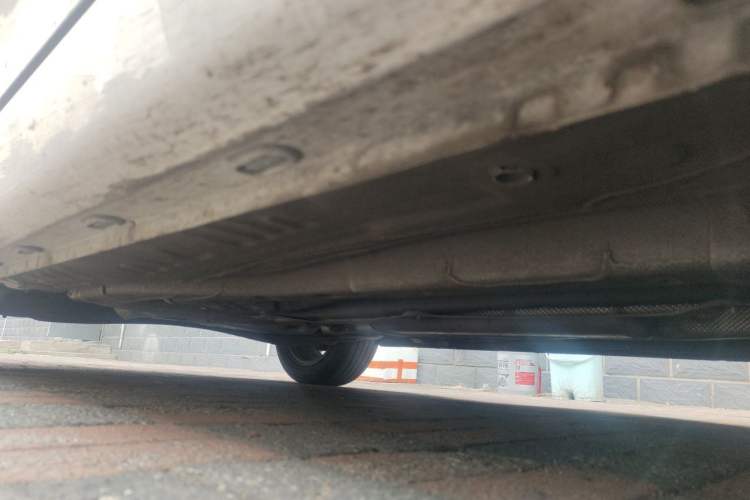 Used Roewe i5 2021 1.5L Manual Diamond Edition Chassis Front Right