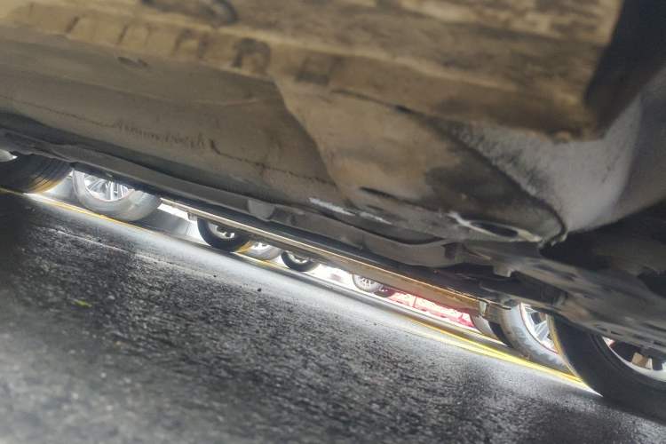 Used Roewe i5 2021 1.5L Manual Platinum Edition Chassis Front Right