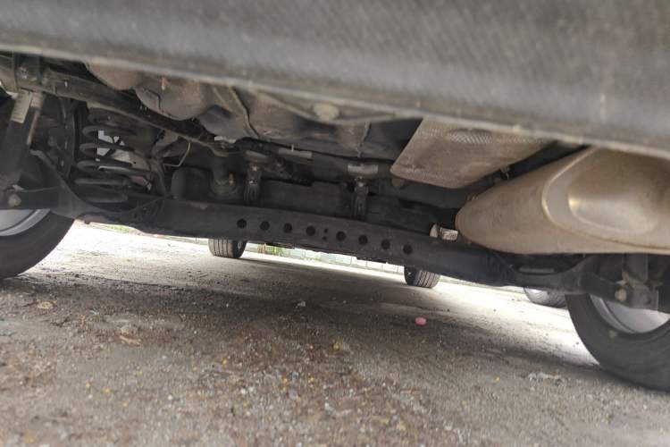 Used Roewe i5 2021 1.5L Manual Platinum Edition Chassis Rear