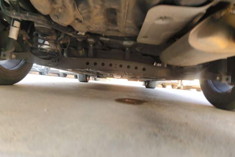 Used Roewe i5 2021 1.5L Manual Platinum Edition Chassis Rear