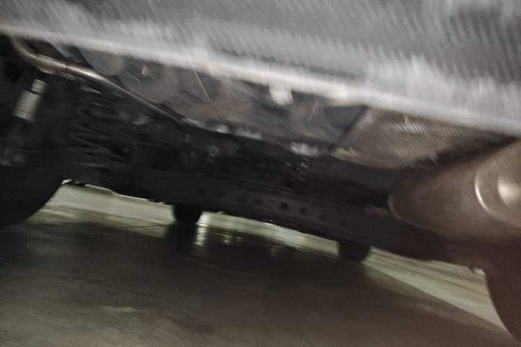 Used Roewe i5 2021 Revised Version 1.5L CVT Diamond Edition Chassis Rear