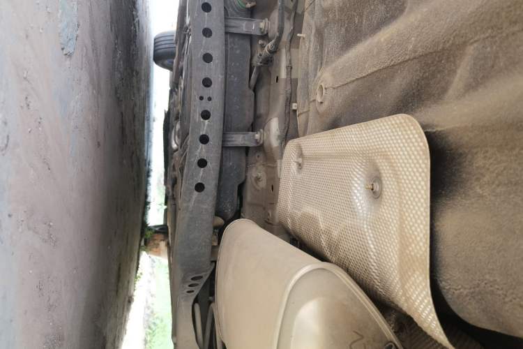 Used Roewe i5 2021 1.5L Manual Platinum Edition Chassis Rear