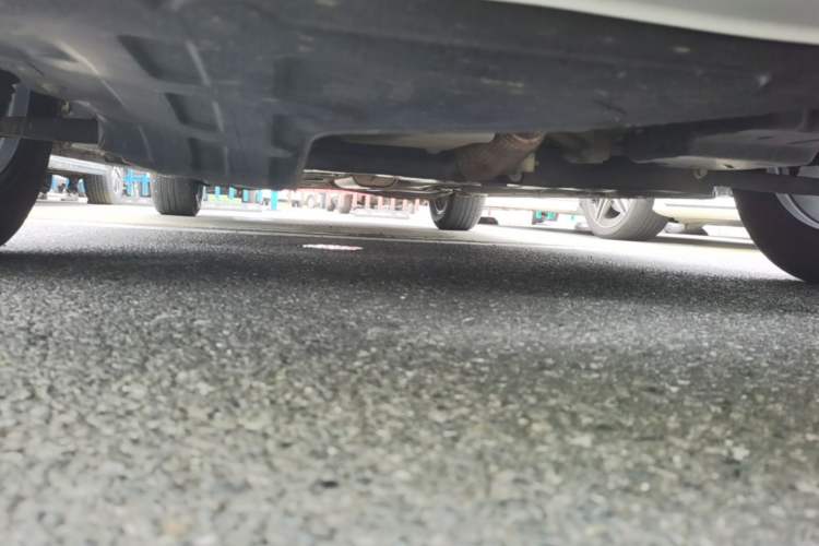 Used Roewe i5 2021 1.5L CVT Platinum Edition Chassis Rear Left