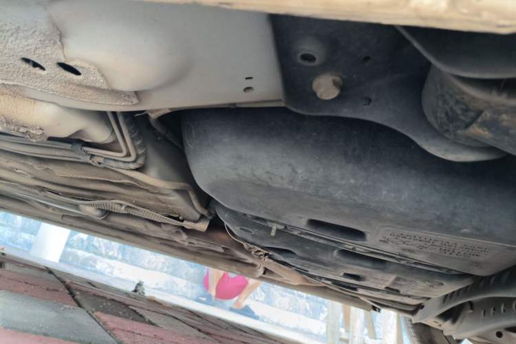 Used Roewe i5 2021 1.5L CVT Platinum Edition Chassis Rear Left