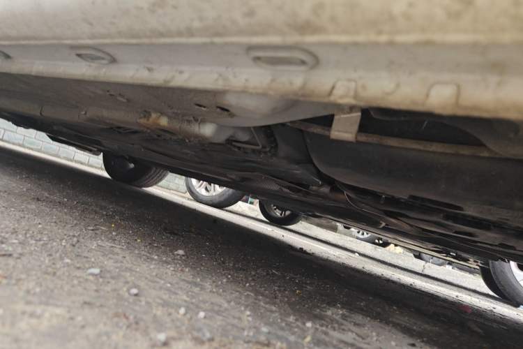 Used Roewe i5 2021 1.5L Manual Platinum Edition Chassis Rear Left