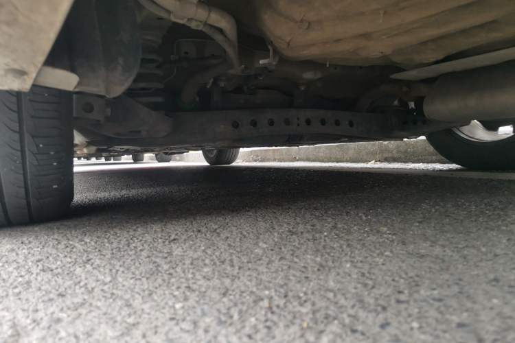 Used Roewe i5 2021 1.5L CVT Diamond Edition Chassis Rear Left