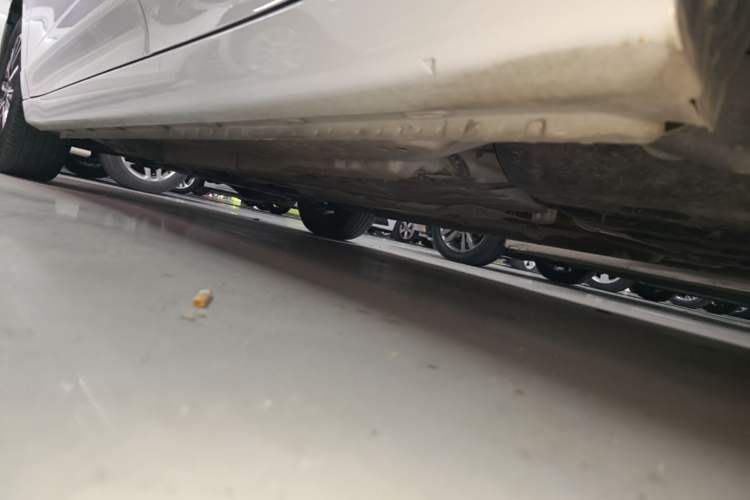 Used Roewe i5 2021 1.5L CVT Starry Edition Chassis Rear Left