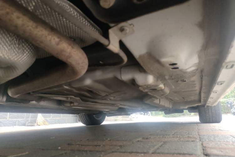 Used Roewe i5 2021 1.5L Manual Diamond Edition Chassis Rear Right