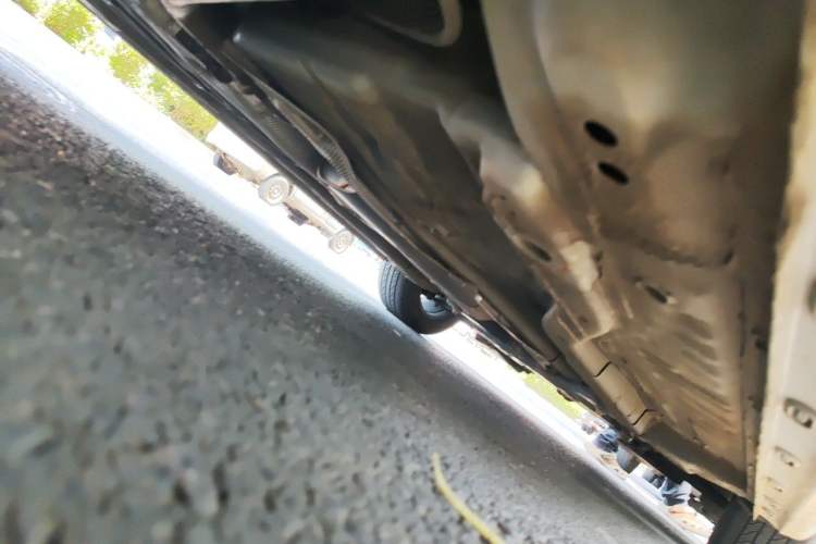 Used Roewe i5 2021 1.5L Manual Platinum Edition Chassis Rear Right