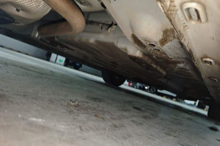 Used Roewe i5 2021 1.5L CVT Diamond Edition Chassis Rear Right