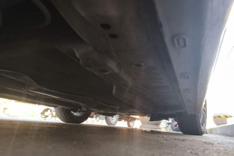 Used Roewe i5 2021 1.5L Manual Diamond Edition Chassis Rear Right