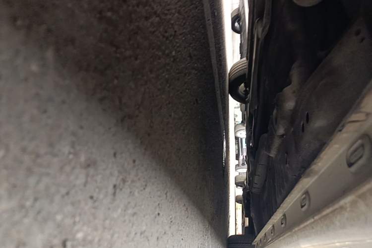 Used Roewe i5 2021 1.5L CVT Platinum Edition Chassis Rear Right