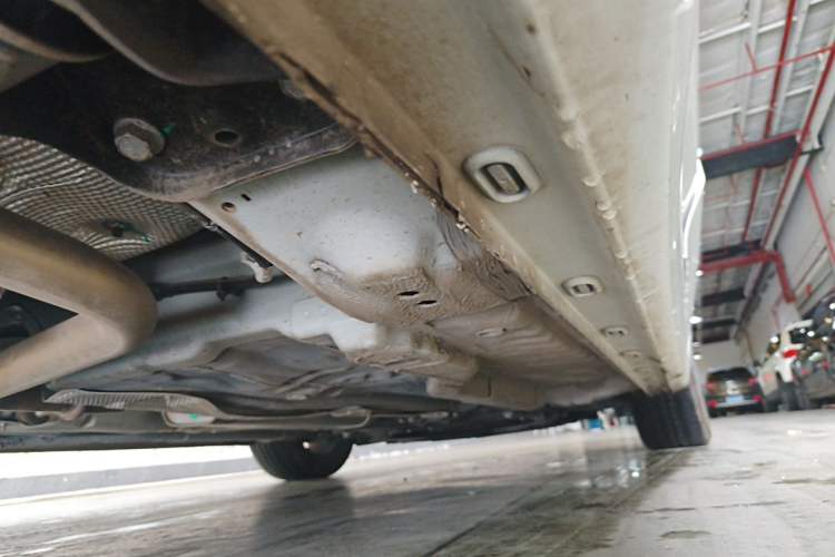 Used Roewe i5 2021 1.5L CVT Platinum Edition Chassis Rear Right