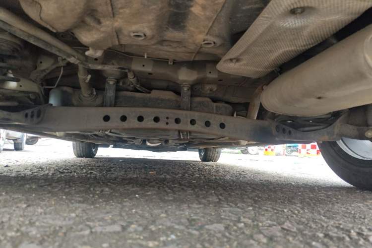 Used Roewe i5 2021 1.5L CVT Platinum Edition Chassis Rear