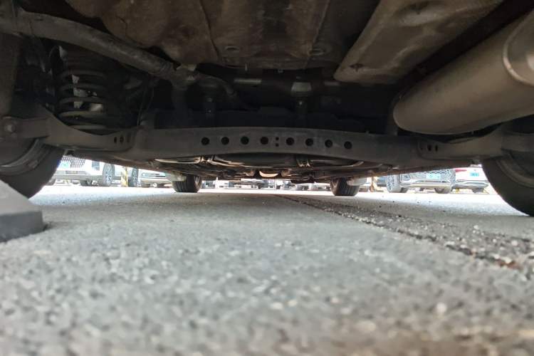 Used Roewe i5 2021 1.5L Manual Platinum Edition Chassis Rear