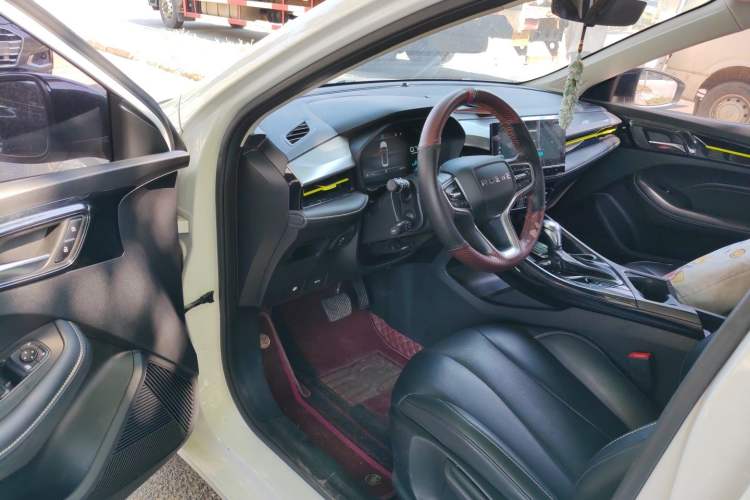 Used Roewe i5 2021 1.5L CVT Diamond Edition Driver Seat