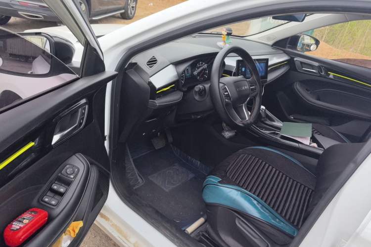 Used Roewe i5 2021 1.5L CVT Platinum Edition Driver Seat