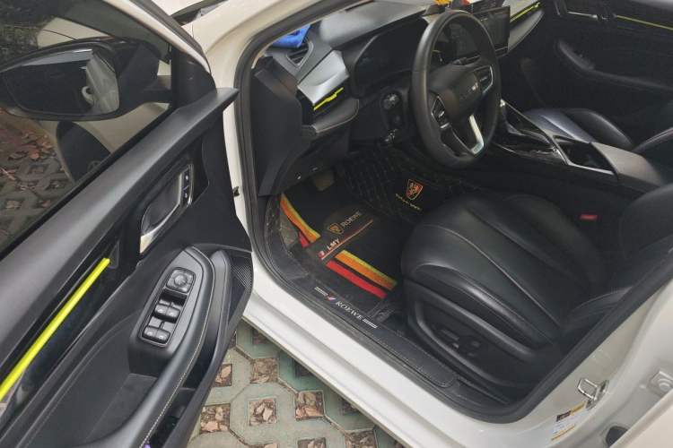 Used Roewe i5 2021 1.5L CVT Platinum Edition Driver Seat