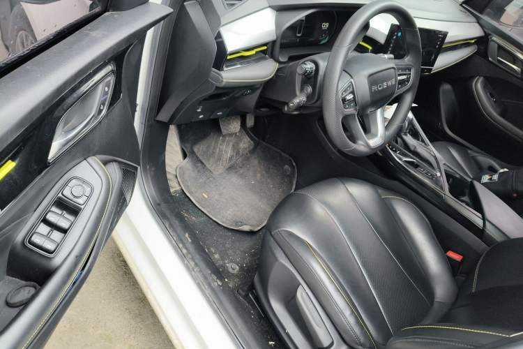 Used Roewe i5 2021 Revised Version 1.5L CVT Diamond Edition Driver Seat