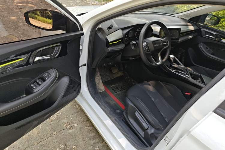 Used Roewe i5 2021 1.5L CVT Platinum Edition Driver Seat