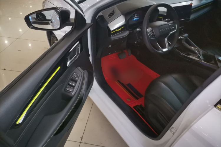 Used Roewe i5 2021 Revised Version 1.5L CVT Diamond Edition Driver Seat
