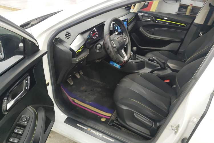 Used Roewe i5 2021 1.5L Manual Platinum Edition Driver Seat