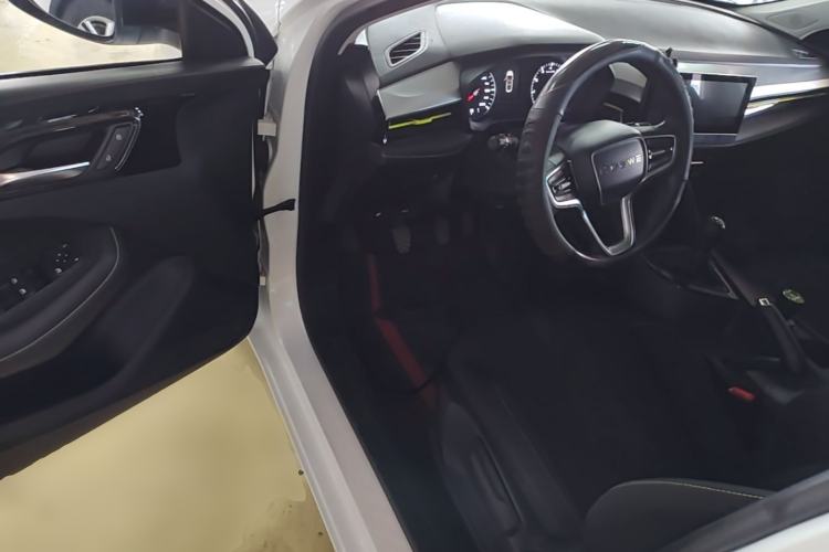 Used Roewe i5 2021 1.5L Manual Platinum Edition Driver Seat
