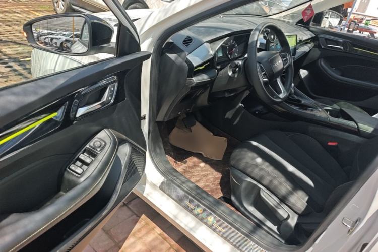 Used Roewe i5 2021 1.5L CVT Platinum Edition Driver Seat