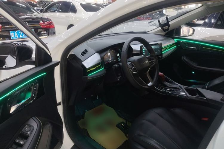 Used Roewe i5 2021 1.5L CVT Diamond Edition Driver Seat