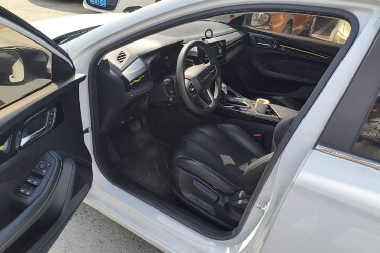 Used Roewe i5 2021 1.5L CVT Diamond Edition Driver Seat