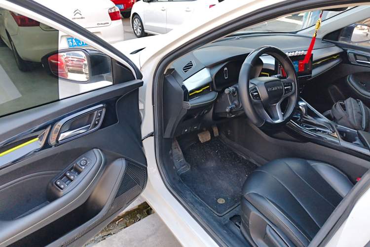 Used Roewe i5 2021 1.5L CVT Assurance Edition Driver Seat