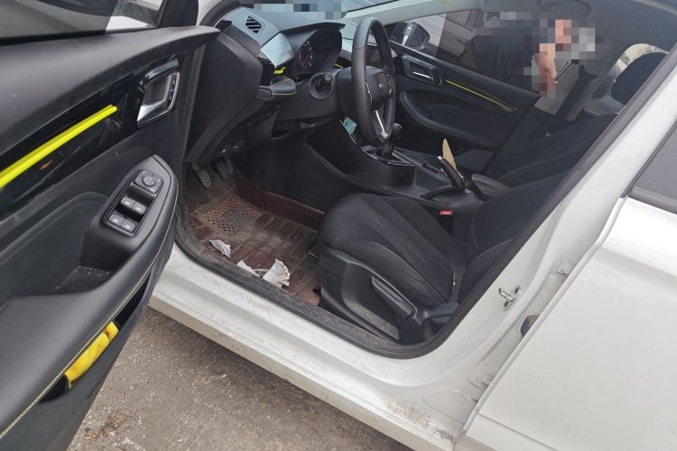 Used Roewe i5 2021 1.5L Manual Platinum Edition Driver Seat