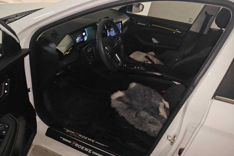 Used Roewe i5 2021 Revised Version 1.5L CVT Diamond Edition Driver Seat