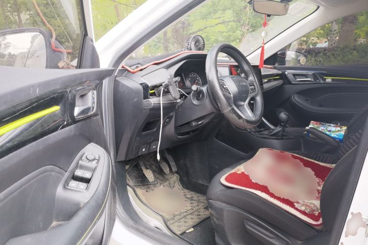 Used Roewe i5 2021 1.5L Manual Platinum Edition Driver Seat