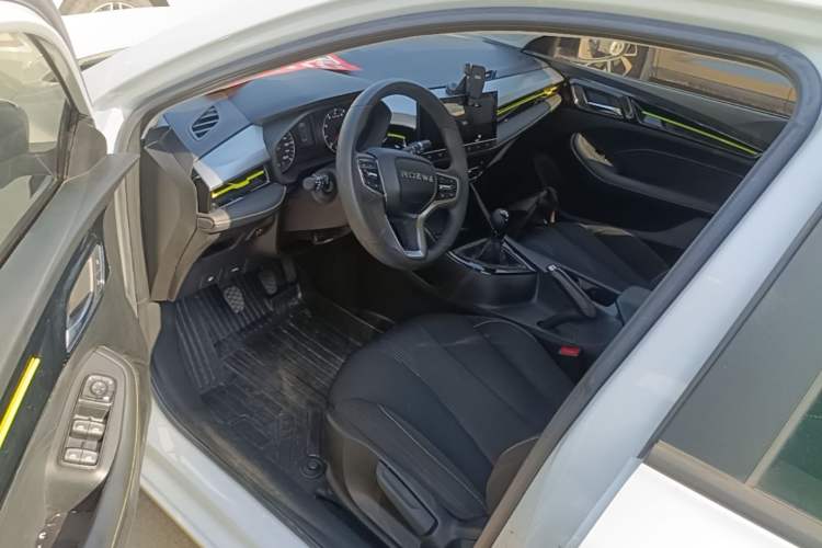 Used Roewe i5 2021 1.5L Manual Platinum Edition Driver Seat