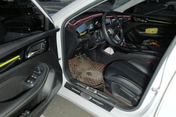 Used Roewe i5 2021 1.5L CVT Diamond Edition Driver Seat