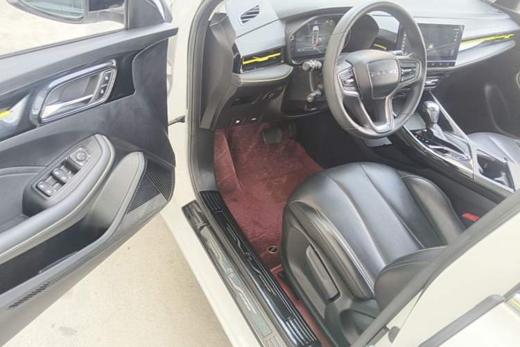 Used Roewe i5 2021 1.5L CVT Diamond Edition Driver Seat