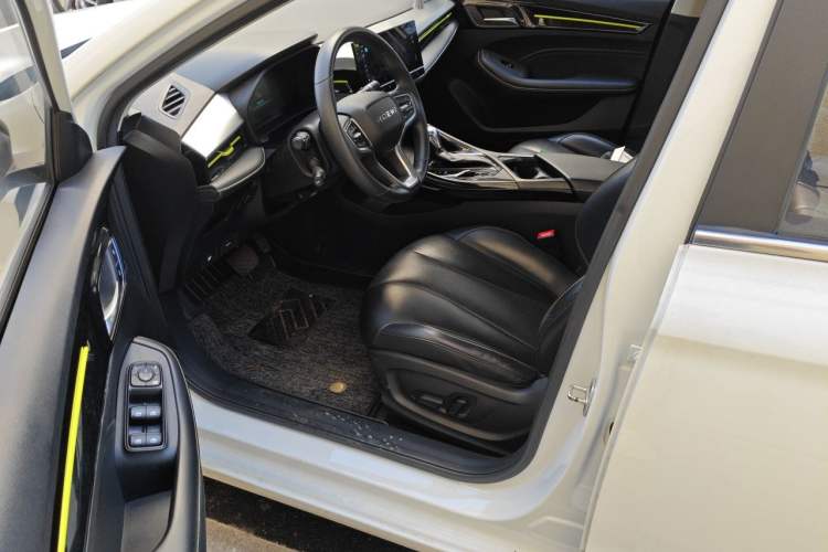 Used Roewe i5 2021 Revised 1.5L CVT Starry Edition Driver Seat