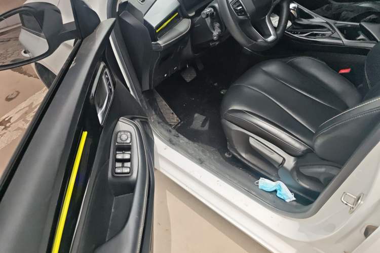 Used Roewe i5 2021 Revised Version 1.5L CVT Diamond Edition Driver Seat