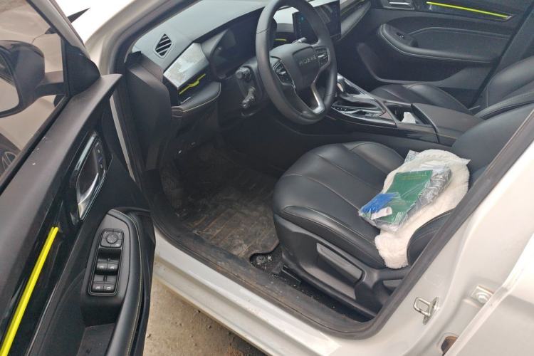 Used Roewe i5 2021 1.5L CVT Diamond Edition Driver Seat