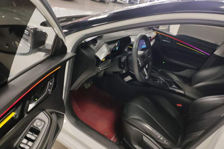 Used Roewe i5 2021 Revised Version 1.5L CVT Diamond Edition Driver Seat