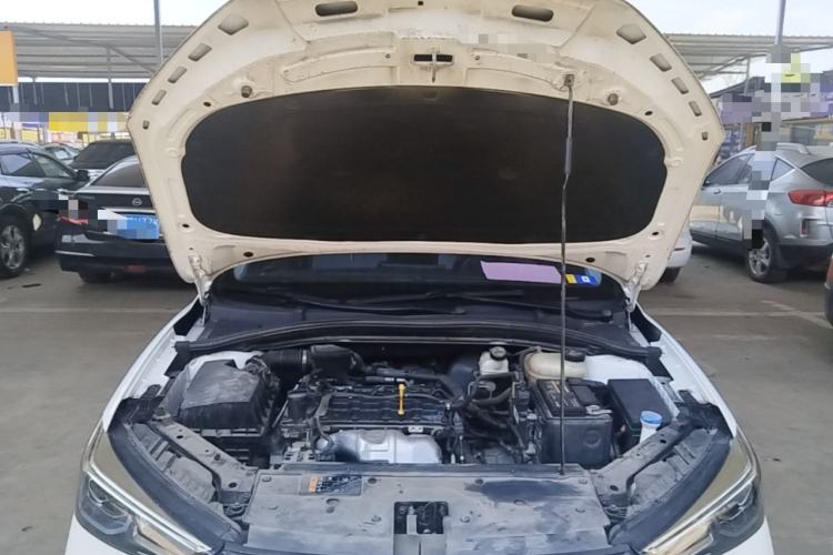 Used Roewe i5 2021 1.5L CVT Platinum Edition Engine Bay
