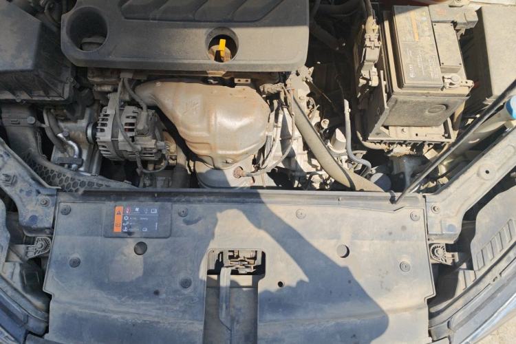 Used Roewe i5 2021 Revised Version 1.5L CVT Diamond Edition Engine Bay