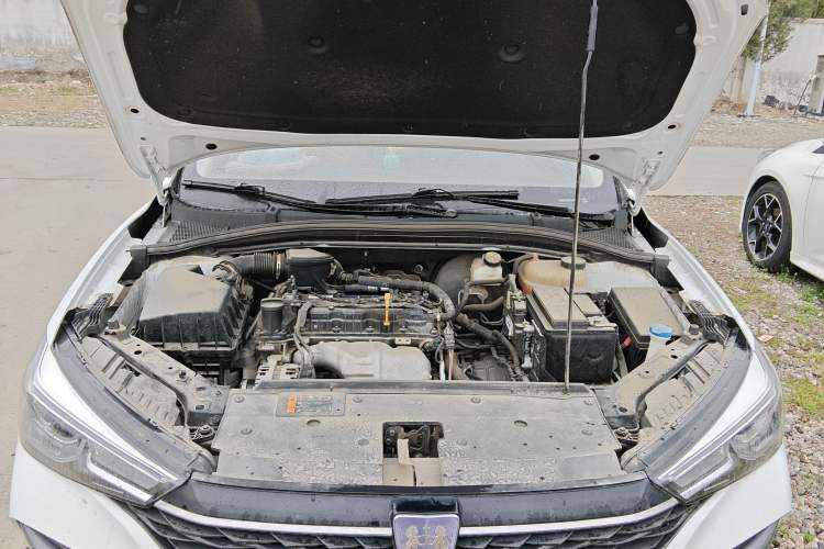 Used Roewe i5 2021 1.5L CVT Platinum Edition Engine Bay