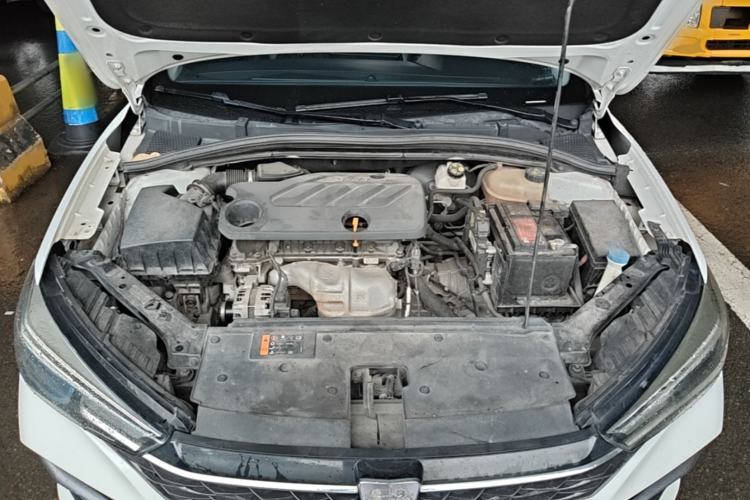 Used Roewe i5 2021 1.5L CVT Diamond Edition Engine Bay