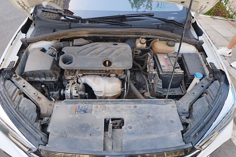 Used Roewe i5 2021 1.5L CVT Diamond Edition Engine Bay