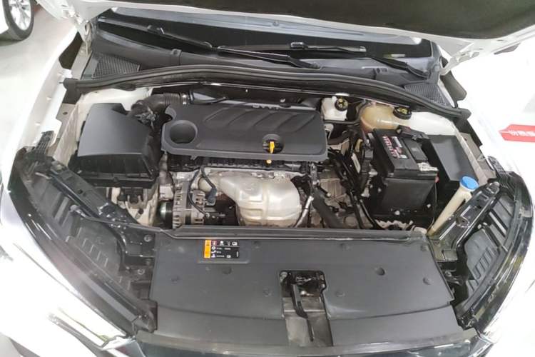 Used Roewe i5 2021 Revised Version 1.5L CVT Diamond Edition Engine Bay