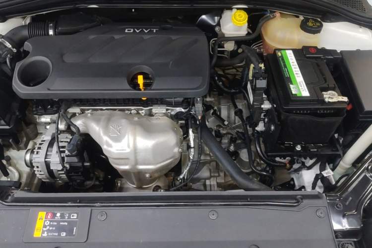 Used Roewe i5 2021 1.5L CVT Diamond Edition Engine Bay